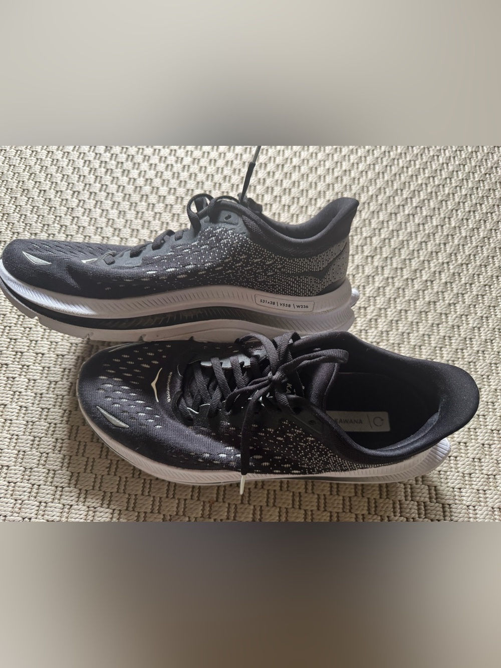 Hoka One One KawanaREFLECTIVE Womens Size 9 Running Shoes Sneakers Black/White - Picture 5 of 6